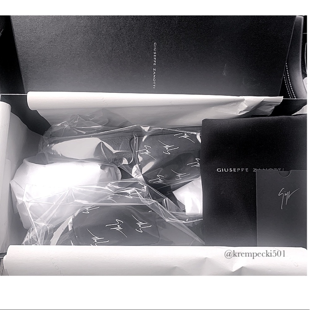 giuseppe zanotti NEW black designer logo pool slide